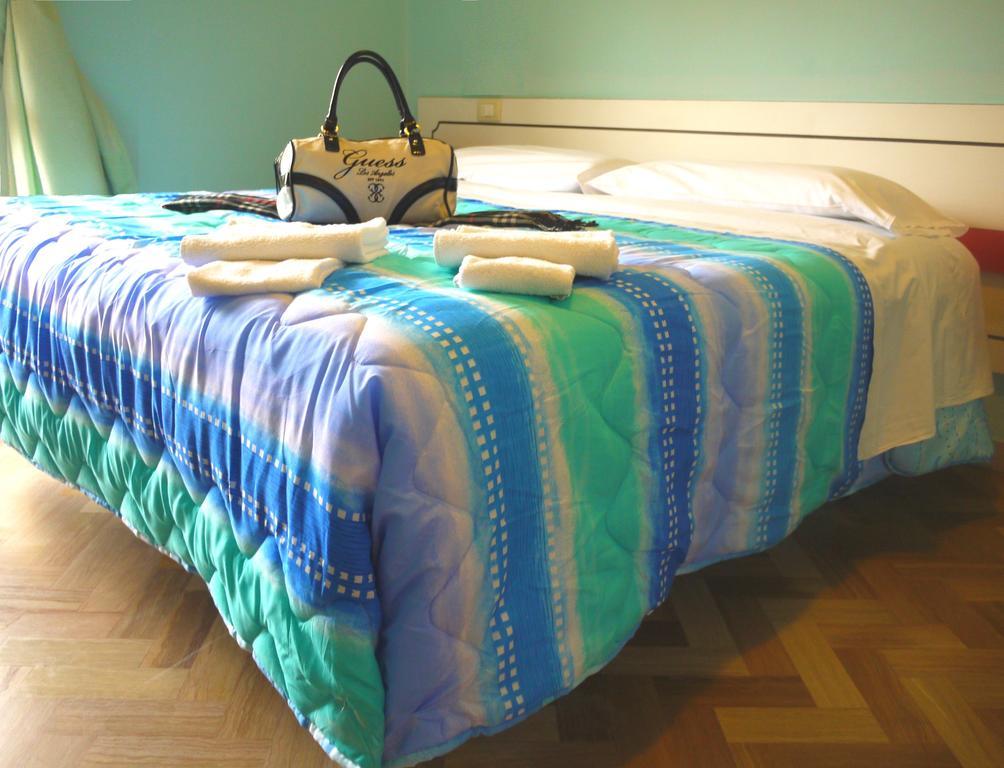 Hotel Maena Ρίμινι Δωμάτιο φωτογραφία