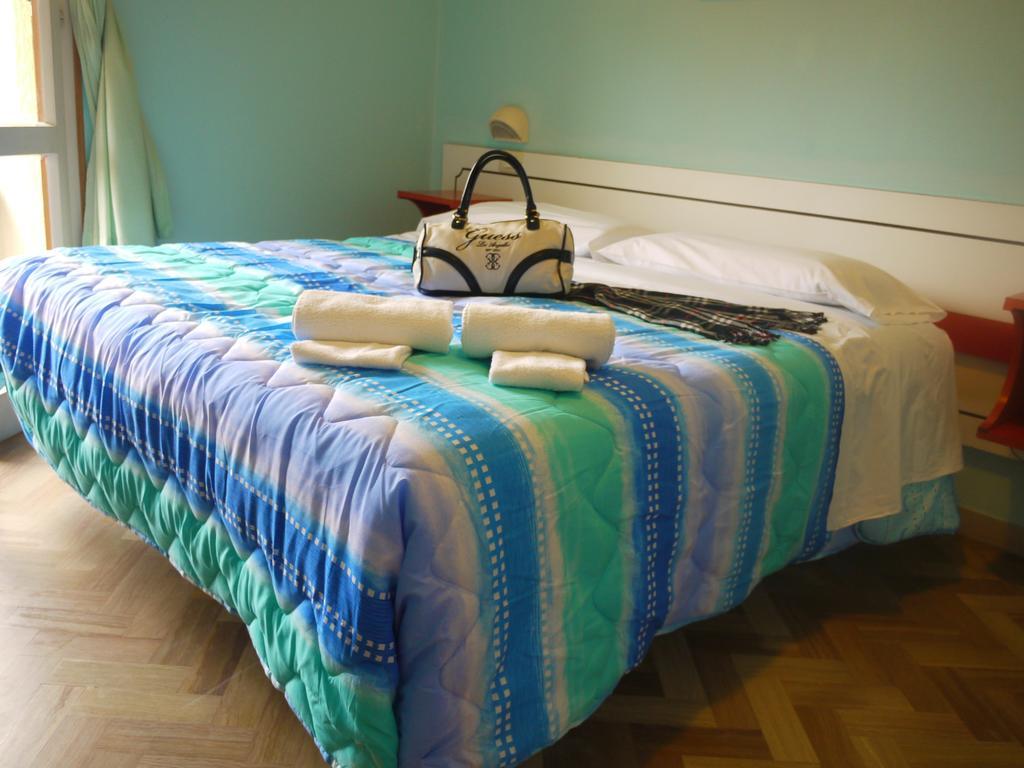 Hotel Maena Ρίμινι Εξωτερικό φωτογραφία